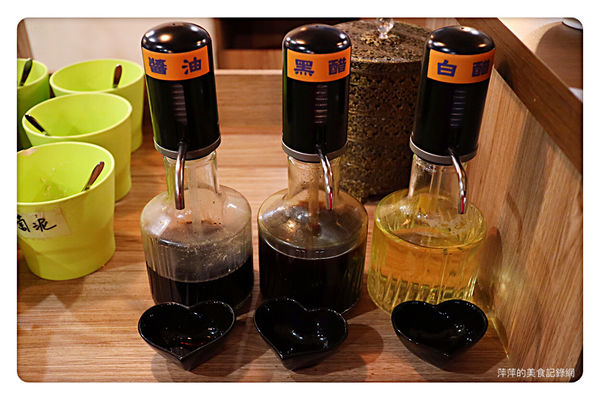 【台北美食】喜園風味涮涮鍋忠孝東路店 ~ 超值雙人特餐大啖無骨牛小排、8種海鮮、松阪豬❤甜點、冰淇淋無限吃到飽/捷運美食 - 捷運後山碑站