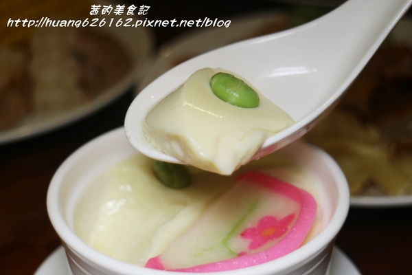 甜不二黑輪店：【新北板橋區】回訪口味依然好吃的『甜不二黑輪店』板橋銅板美食/消夜首選/近致理科技學院