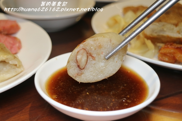 甜不二黑輪店：【新北板橋區】回訪口味依然好吃的『甜不二黑輪店』板橋銅板美食/消夜首選/近致理科技學院