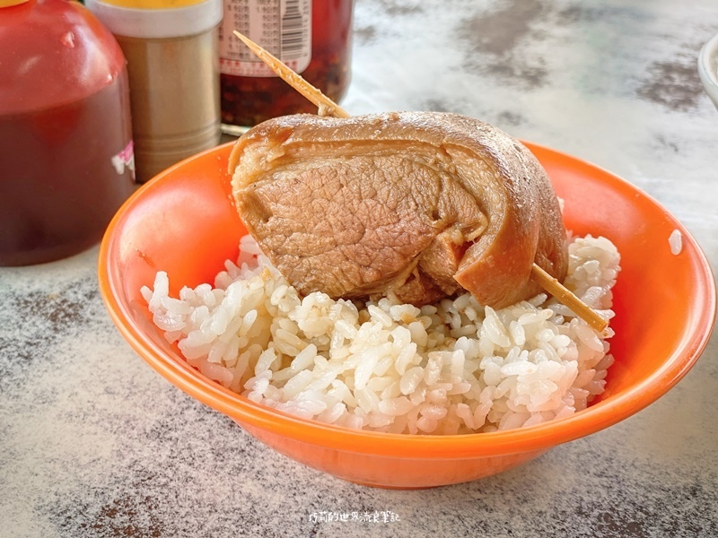 松哥鯊魚皮羹 || 台中大里在地美食，凌晨四點大里早餐吃這味！