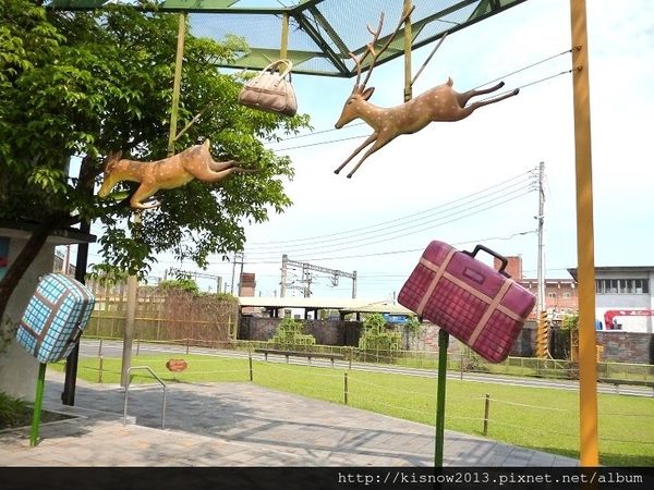 幾米廣場：向左走,向右走,在宜蘭火車站遇到幾米廣場-宜蘭幾米廣場体驗心得