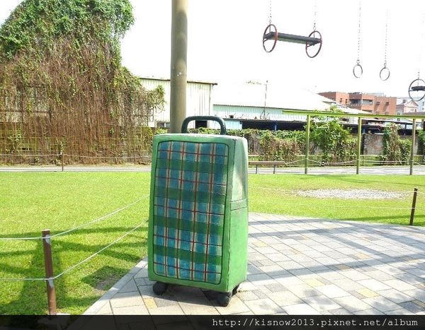 幾米廣場：向左走,向右走,在宜蘭火車站遇到幾米廣場-宜蘭幾米廣場体驗心得