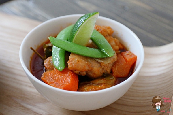 有點品食：【食記】台北市府站 有點品食 信義商圈 有點台復古懷舊咖啡館 台式麻油松阪豬 泰式咖哩雞