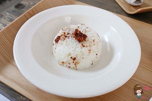 有點品食：【食記】台北市府站 有點品食 信義商圈 有點台復古懷舊咖啡館 台式麻油松阪豬 泰式咖哩雞