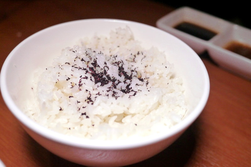 【台北】西頭燒肉 燒肉 もつ鍋 東京新鮮お肉問屋 西頭 ~ 超美味厚切牛舌必點!!! 道地博多牛雜鍋必食 / 內附菜單 / 文章末雙人燒肉套餐免費抽