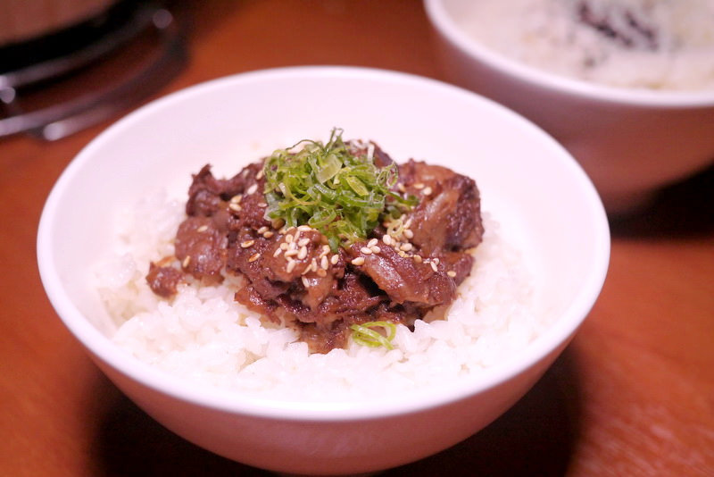 【台北】西頭燒肉 燒肉 もつ鍋 東京新鮮お肉問屋 西頭 ~ 超美味厚切牛舌必點!!! 道地博多牛雜鍋必食 / 內附菜單 / 文章末雙人燒肉套餐免費抽