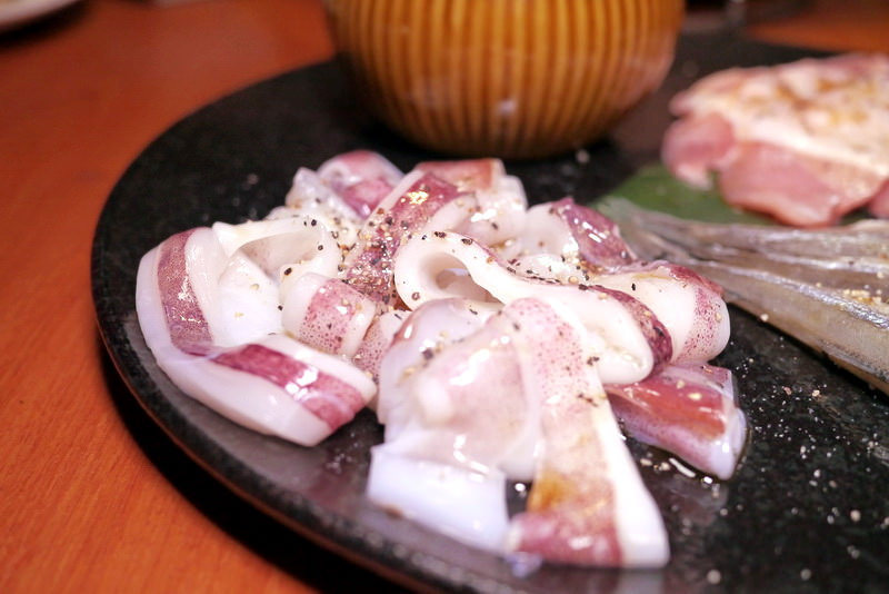 【台北】西頭燒肉 燒肉 もつ鍋 東京新鮮お肉問屋 西頭 ~ 超美味厚切牛舌必點!!! 道地博多牛雜鍋必食 / 內附菜單 / 文章末雙人燒肉套餐免費抽