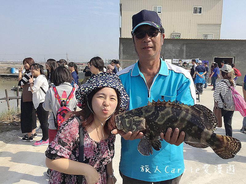 高雄永安品魚鹽之道一日漁夫輕旅行智慧旅遊【高雄旅遊】~蘇班長安心石斑 鑽石沙灣夕陽+龍膽石斑盛宴AR菜單 鑽石魚燈 彩鹽草蜢DIY
