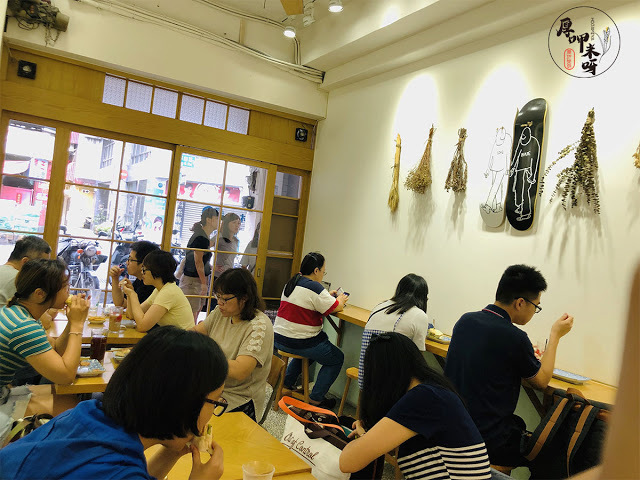 【厚呷米呀│台北西門】 山文治 (THESHANWICHSHOP) 讓簡單早餐多一點色彩/蘿蔔糕選用市場80年老店三六粿店/肉鬆採用三水市場源味香肉鬆/喜歡三明治疊疊樂的愛吃鬼愛店