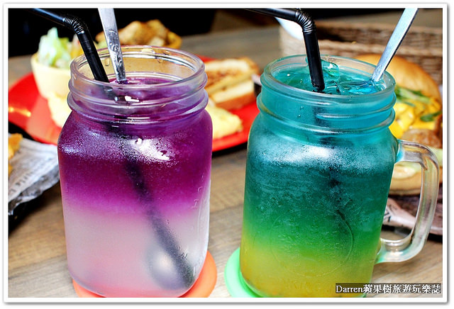 『桃園八德必吃美食推薦』The BurgeR HousE美式餐廳(含詳細MENU)★台灣山豬肉風味堡&韓式春川辣雞堡混搭口味漢堡94狂/蝶豆花漸層氣泡飲好看又好喝/八德廣豐新天地周邊美食