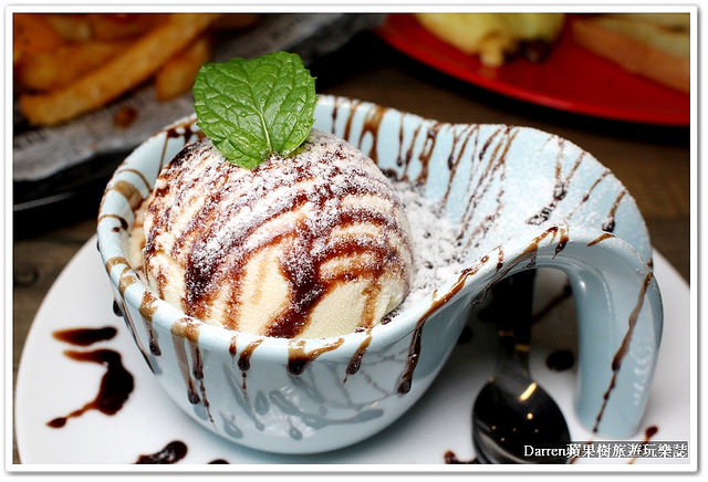 『桃園八德必吃美食推薦』The BurgeR HousE美式餐廳(含詳細MENU)★台灣山豬肉風味堡&韓式春川辣雞堡混搭口味漢堡94狂/蝶豆花漸層氣泡飲好看又好喝/八德廣豐新天地周邊美食