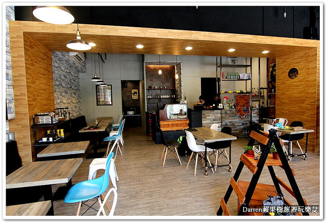 『桃園八德必吃美食推薦』The BurgeR HousE美式餐廳(含詳細MENU)★台灣山豬肉風味堡&韓式春川辣雞堡混搭口味漢堡94狂/蝶豆花漸層氣泡飲好看又好喝/八德廣豐新天地周邊美食