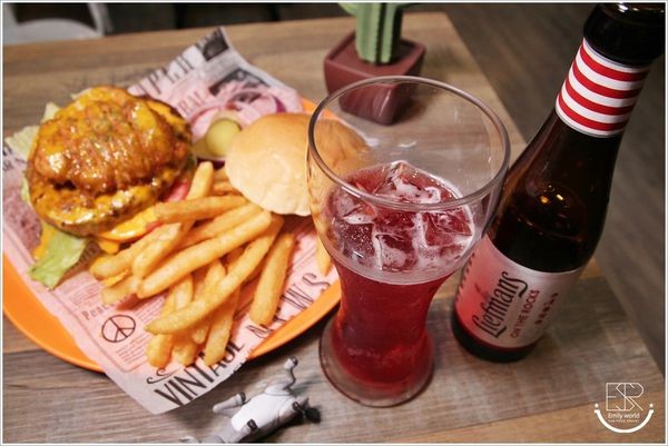  The BurgeR HousE 美式漢堡餐廳 (30)