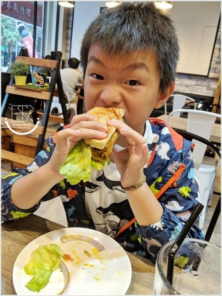  The BurgeR HousE 美式漢堡餐廳 (1)