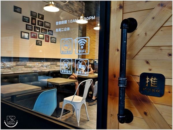  The BurgeR HousE 美式漢堡餐廳 (40)