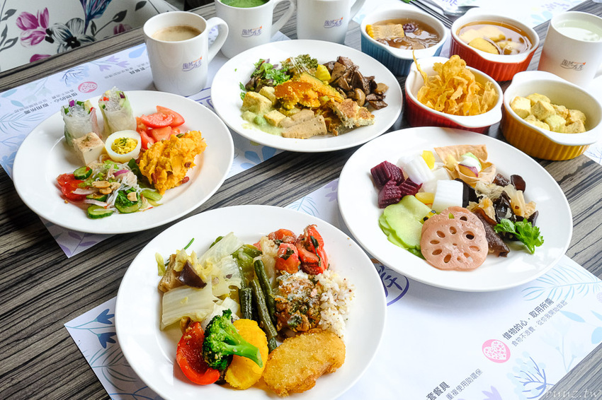 蔬食愛好者天堂，陶然左岸80多樣蔬食料理吃到飽，開吃就滿座，彩虹飲食無負擔！