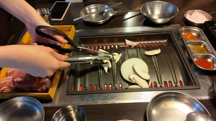 【台北大安】小班韓式料理 | 韓式烤肉 | 國父紀念館美食 | 韓亞航空合作餐廳