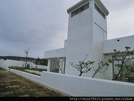 台北北海岸新景點○極北藍點｜希臘風格白色建築配上無敵海景 美翻了!!去北海岸又多了新景點可以衝了啦!