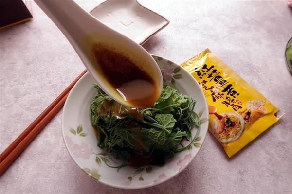 豐滿生技博士紅薑黃:MIT養生超級紅薑黃 紅薑黃芝麻醬 涼拌龍鬚菜 中華涼麵影片 薑黃養生料理~ 豐滿生技博士紅薑黃:MIT養生超級紅薑黃 紅薑黃芝麻醬 涼拌龍鬚菜 中華涼麵影片 薑黃養生料理~