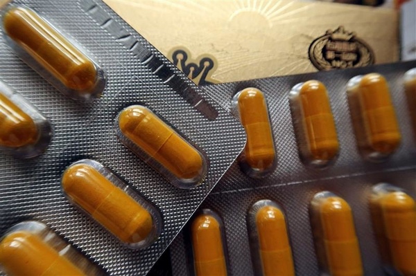 豐滿生技博士紅薑黃： 豐滿生技 薑黃麵線/薑黃拉麵/薑黃芝麻醬食譜 薑黃料理輕鬆做 台灣製造營養全吸收~