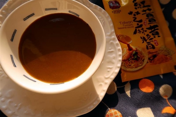 豐滿生技博士紅薑黃： 豐滿生技 薑黃麵線/薑黃拉麵/薑黃芝麻醬食譜 薑黃料理輕鬆做 台灣製造營養全吸收~