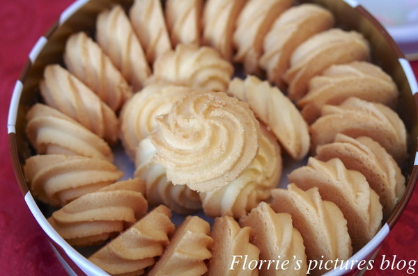 短腿ㄚ鹿：台中(南屯)美食~短腿阿鹿餅乾~台中有名曲奇餅乾店，酥鬆香甜的曲奇餅乾！