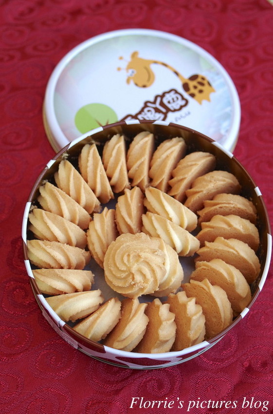 短腿ㄚ鹿：台中(南屯)美食~短腿阿鹿餅乾~台中有名曲奇餅乾店，酥鬆香甜的曲奇餅乾！