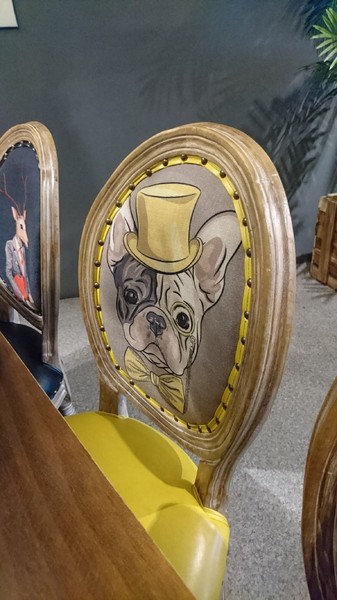 J.C.co藝術廚房:高雄~J.C.co藝術廚房~走進童話般的夢幻森林~鳥籠白鹿造景美到令人驚豔~CP值超高的主題餐廳~