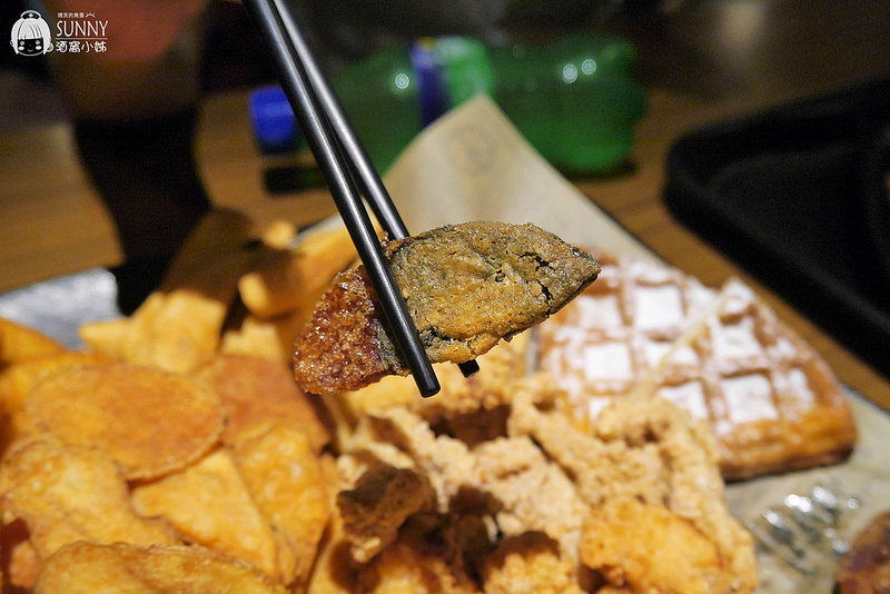 高鐵左營親子遊x新光三越美食．炸去啃