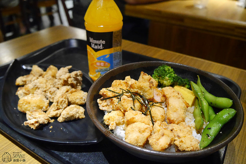 高鐵左營親子遊x新光三越美食．炸去啃