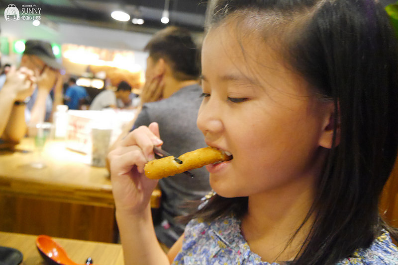 高鐵左營親子遊x新光三越美食．炸去啃