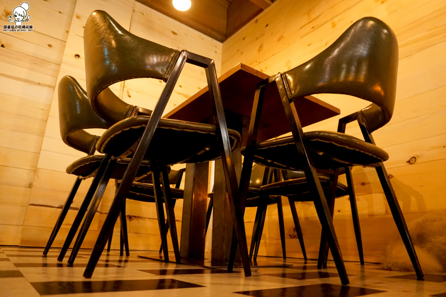 鹽埕區 酒館 駁二 創意 懷舊復古 捷運-06269.jpg