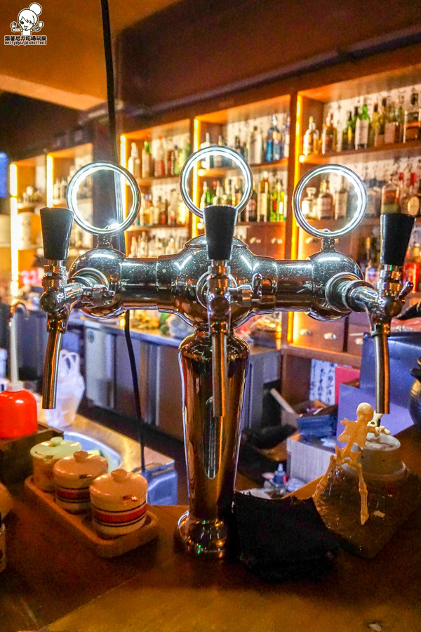 鹽埕區 酒館 駁二 創意 懷舊復古 捷運-06289.jpg