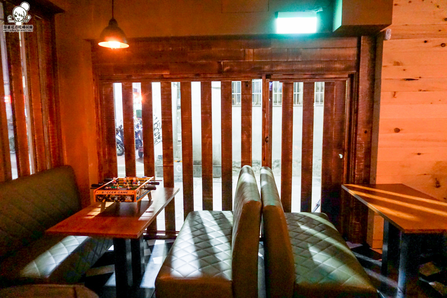 鹽埕區 酒館 駁二 創意 懷舊復古 捷運-06279.jpg