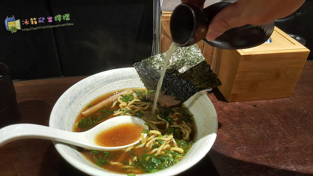 20170910_211459_37146445925_o