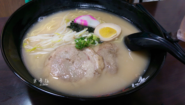 珍竹林日本拉麵三多店:【高雄/食﹡苓雅】鄰近三信家商.珍竹林日本拉麵三多店 珍竹林日本拉麵三多店:【高雄/食﹡苓雅】鄰近三信家商.珍竹林日本拉麵三多店