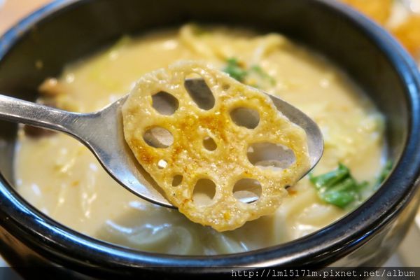 【台中豐原區】藏身在愛買內の咖哩燒飯 『口力口里迷人燒飯愛買豐原店』