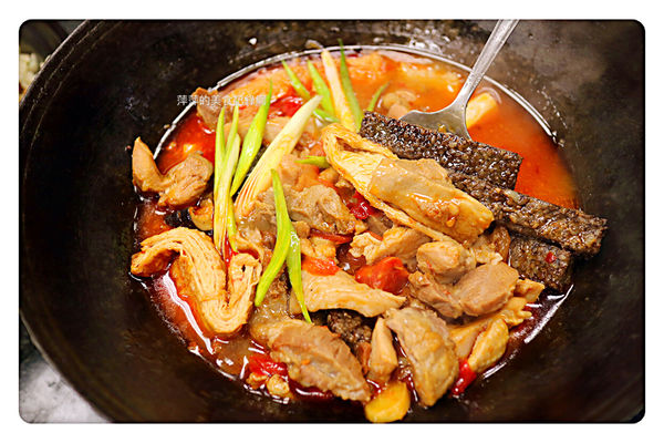 【台北美食】滕老私廚 ~ 超值無菜單料理．採預約制❤ 新店木柵交界處 - 捷運七張站