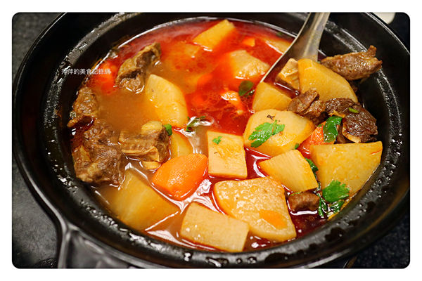 【台北美食】滕老私廚 ~ 超值無菜單料理．採預約制❤ 新店木柵交界處 - 捷運七張站