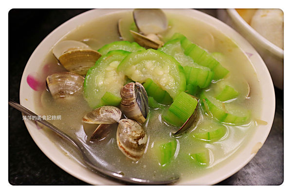 【台北美食】滕老私廚 ~ 超值無菜單料理．採預約制❤ 新店木柵交界處 - 捷運七張站