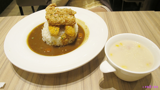 ❤食❤Rainbow樂寶遊學趣親子餐廳-沙坑球池溜滑梯-男孩女孩專屬遊戲室-小型賽車跑道-試營運還抽玩具車♛王子與公主的窩♛