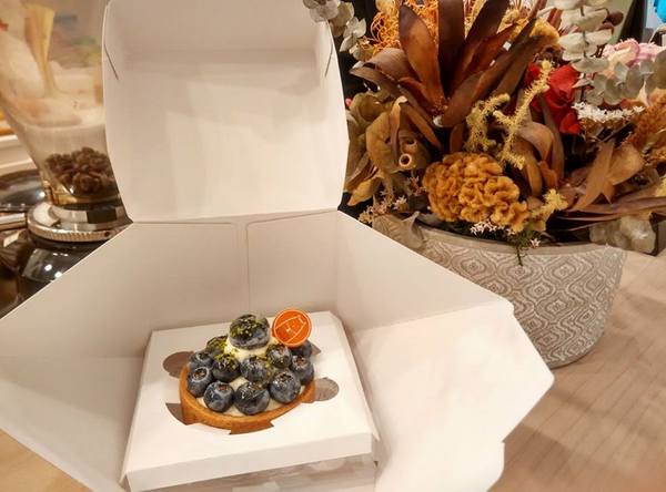 Glocke Bakery手做甜點工作室:Glocke Bakery手做甜點工作室-頭一間甜點店能讓我一訪再訪 吃的不只是美味 更是對甜點的堅持 最近有黃阿瑪的分身大瑪到店喔!!