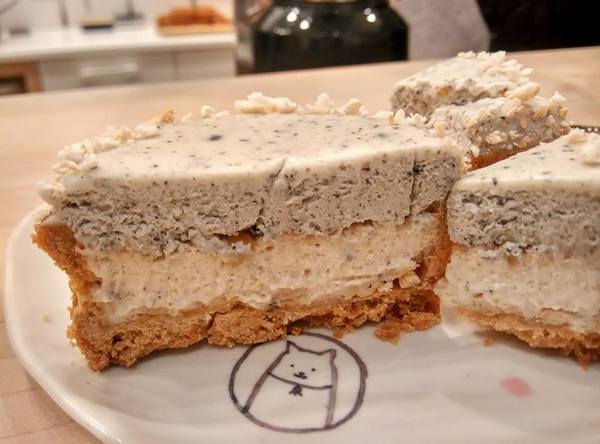 Glocke Bakery手做甜點工作室:Glocke Bakery手做甜點工作室-頭一間甜點店能讓我一訪再訪 吃的不只是美味 更是對甜點的堅持 最近有黃阿瑪的分身大瑪到店喔!!