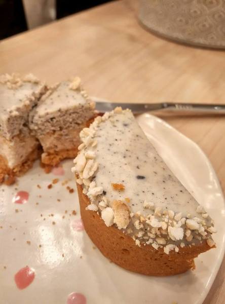 Glocke Bakery手做甜點工作室:Glocke Bakery手做甜點工作室-頭一間甜點店能讓我一訪再訪 吃的不只是美味 更是對甜點的堅持 最近有黃阿瑪的分身大瑪到店喔!!