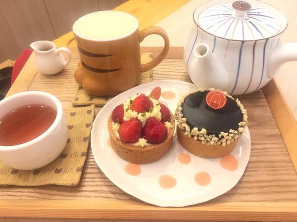 Glocke Bakery手做甜點工作室:Glocke Bakery手做甜點工作室-頭一間甜點店能讓我一訪再訪 吃的不只是美味 更是對甜點的堅持 最近有黃阿瑪的分身大瑪到店喔!!