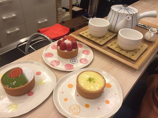 Glocke Bakery手做甜點工作室:Glocke Bakery手做甜點工作室-頭一間甜點店能讓我一訪再訪 吃的不只是美味 更是對甜點的堅持 最近有黃阿瑪的分身大瑪到店喔!!