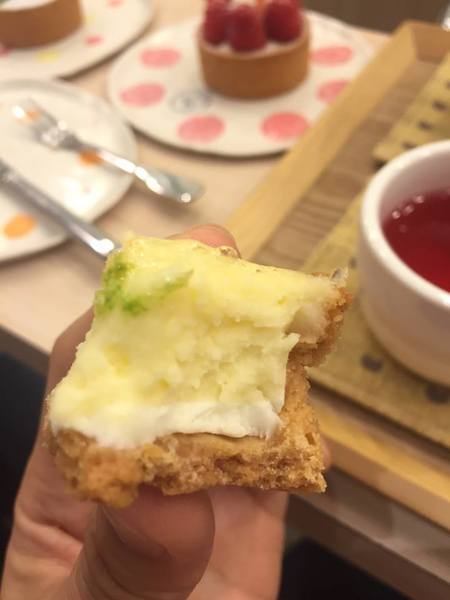 Glocke Bakery手做甜點工作室:Glocke Bakery手做甜點工作室-頭一間甜點店能讓我一訪再訪 吃的不只是美味 更是對甜點的堅持 最近有黃阿瑪的分身大瑪到店喔!!