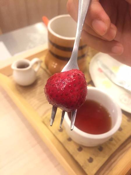 Glocke Bakery手做甜點工作室:Glocke Bakery手做甜點工作室-頭一間甜點店能讓我一訪再訪 吃的不只是美味 更是對甜點的堅持 最近有黃阿瑪的分身大瑪到店喔!!