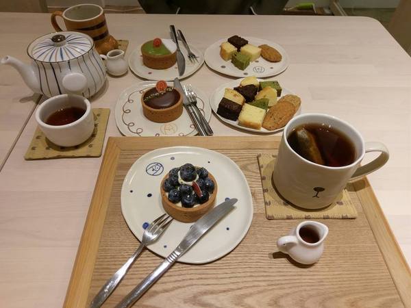 Glocke Bakery手做甜點工作室:Glocke Bakery手做甜點工作室-頭一間甜點店能讓我一訪再訪 吃的不只是美味 更是對甜點的堅持 最近有黃阿瑪的分身大瑪到店喔!!