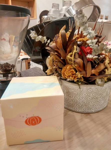 Glocke Bakery手做甜點工作室:Glocke Bakery手做甜點工作室-頭一間甜點店能讓我一訪再訪 吃的不只是美味 更是對甜點的堅持 最近有黃阿瑪的分身大瑪到店喔!!